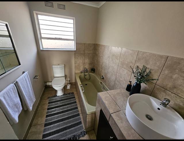 4 BEDROOM APARTMENT FOR SALE IN BRAMLEY